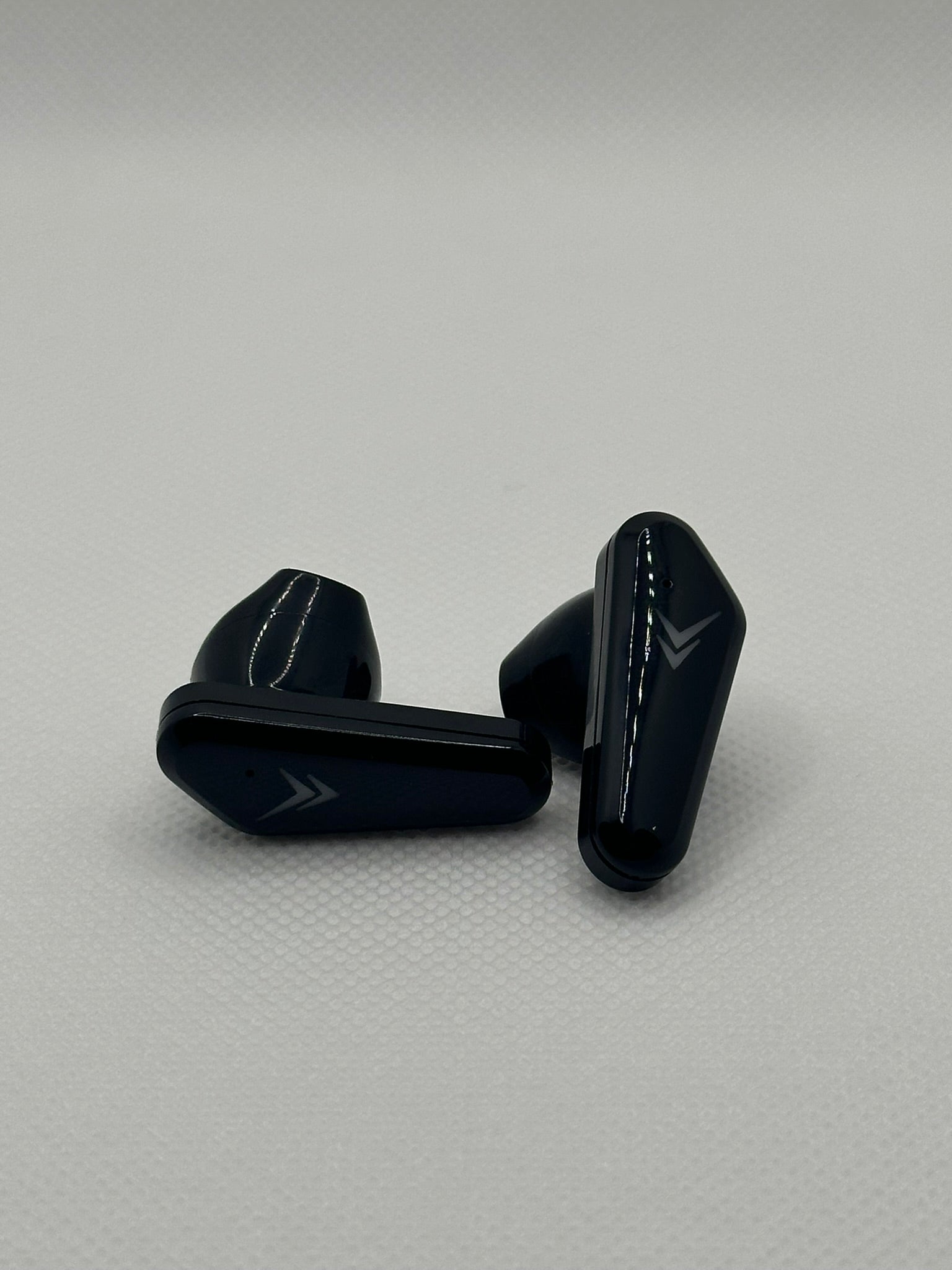 Fone de Ouvido Bluetooth 5,2 -X15-PRETO